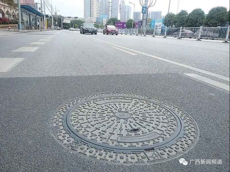 井蓋非小事！南寧規(guī)定若丟失、損毀、移位需24小時(shí)內(nèi)補(bǔ)缺修復(fù)