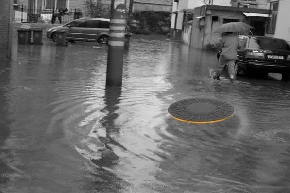 智能井蓋實(shí)時(shí)監(jiān)測水位 智能井蓋實(shí)時(shí)監(jiān)測水位