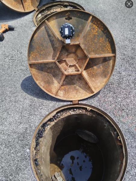 窨井傷人頻發(fā)？新光智能井蓋有妙招!